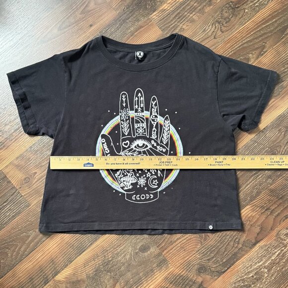 Circle X Hamsa Hand & Rainbow Cropped T-Shirt - Size XL - Picture 4 of 6